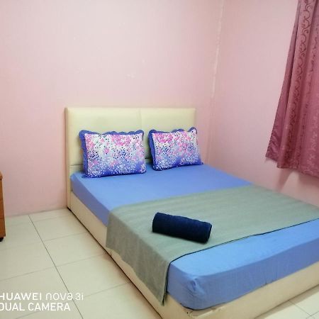 Layla Inn บาตู ปาฮัท ภายนอก รูปภาพ