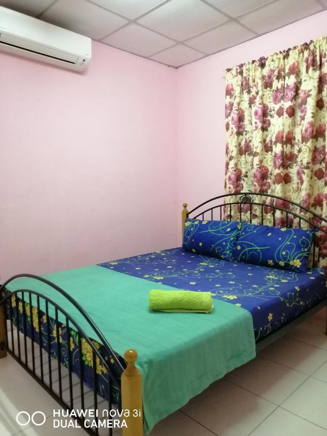 Layla Inn บาตู ปาฮัท ภายนอก รูปภาพ