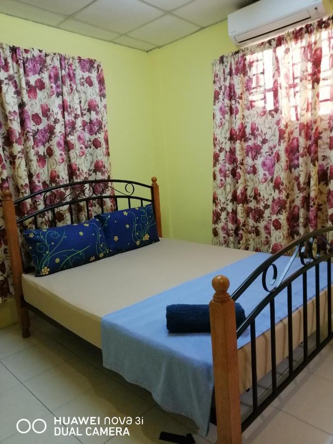 Layla Inn บาตู ปาฮัท ภายนอก รูปภาพ