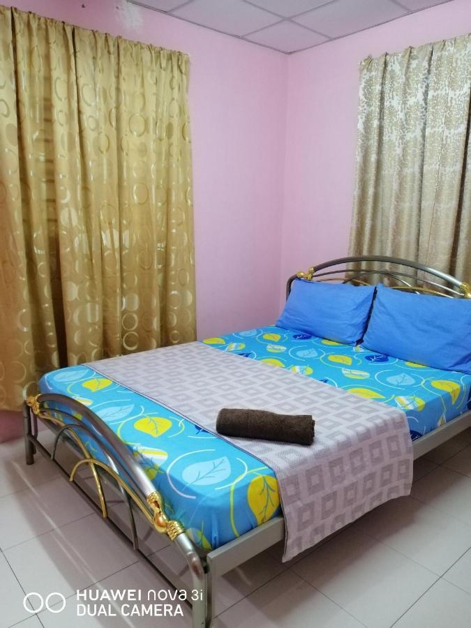 Layla Inn บาตู ปาฮัท ภายนอก รูปภาพ