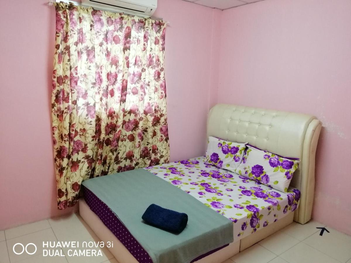 Layla Inn บาตู ปาฮัท ภายนอก รูปภาพ